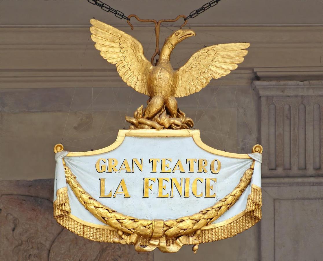 La Fenice Saint-Aignan  Esterno foto